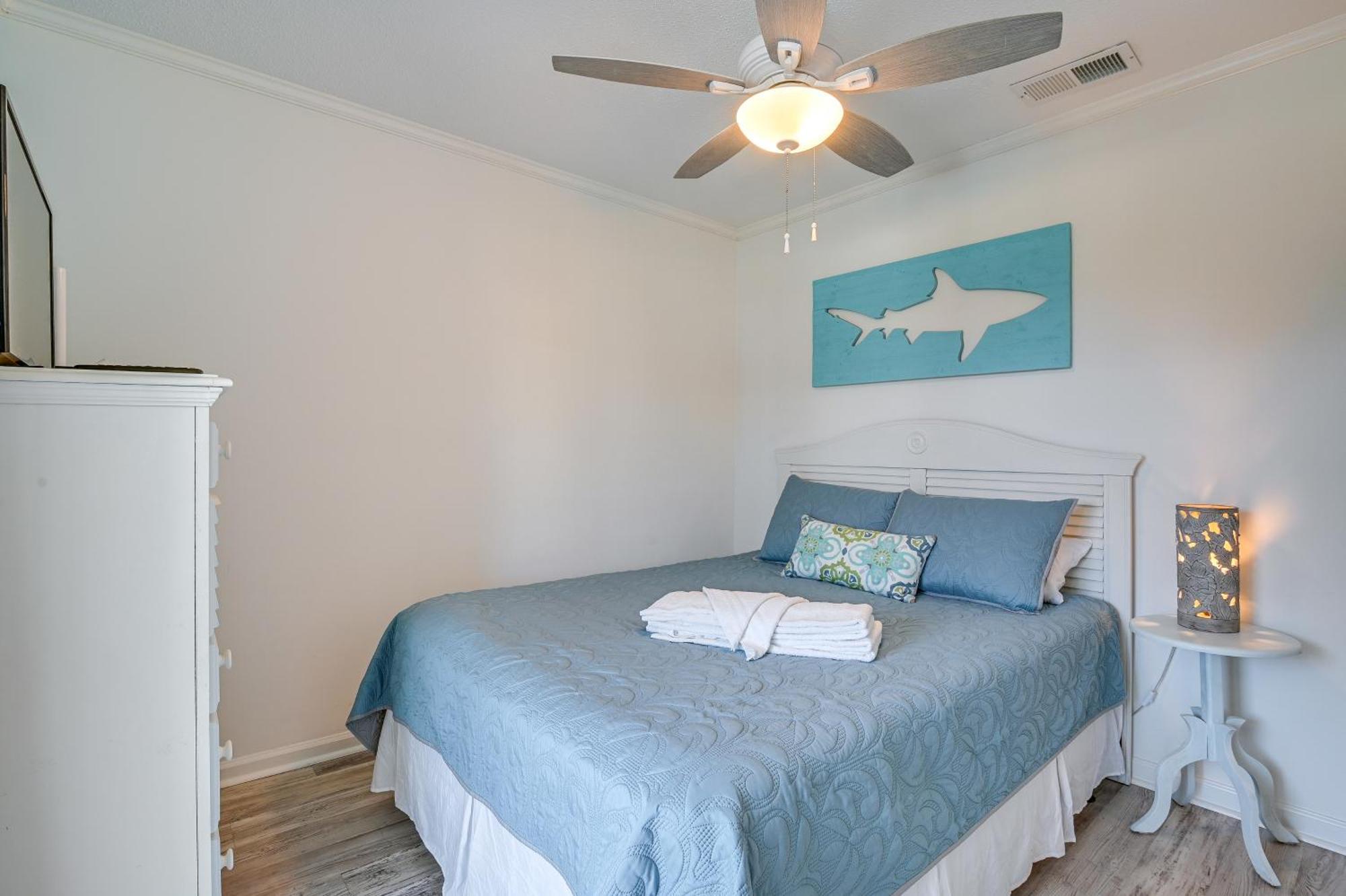 Surfside Beach Escape With Pool - Walk To Ocean! Myrtle Beach Eksteriør billede